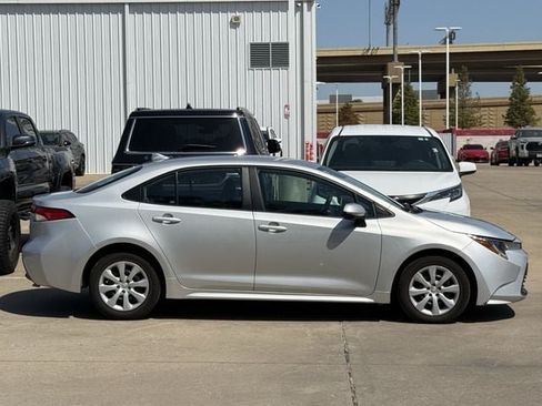 Used 2024 Toyota Corolla LE FWD image 3