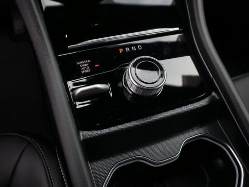 New 2025 Jeep Grand Cherokee L Limited AWD/4WD image 9