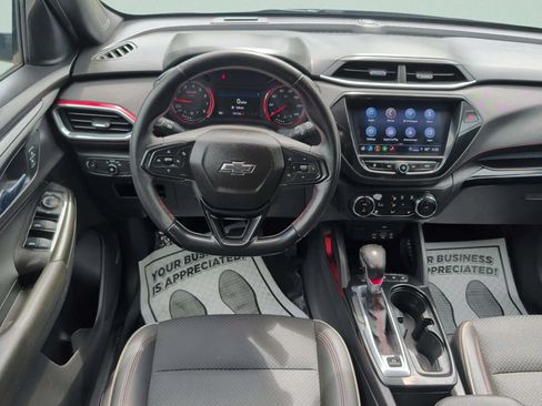 Used 2021 Chevrolet TrailBlazer RS w/ Technology Package FWD image 22
