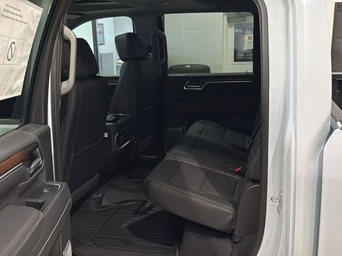 New 2026 GMC Sierra 2500 Denali w/ Denali Reserve Package AWD/4WD image 18