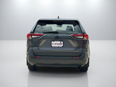 Used 2024 Toyota RAV4 LE AWD/4WD image 6