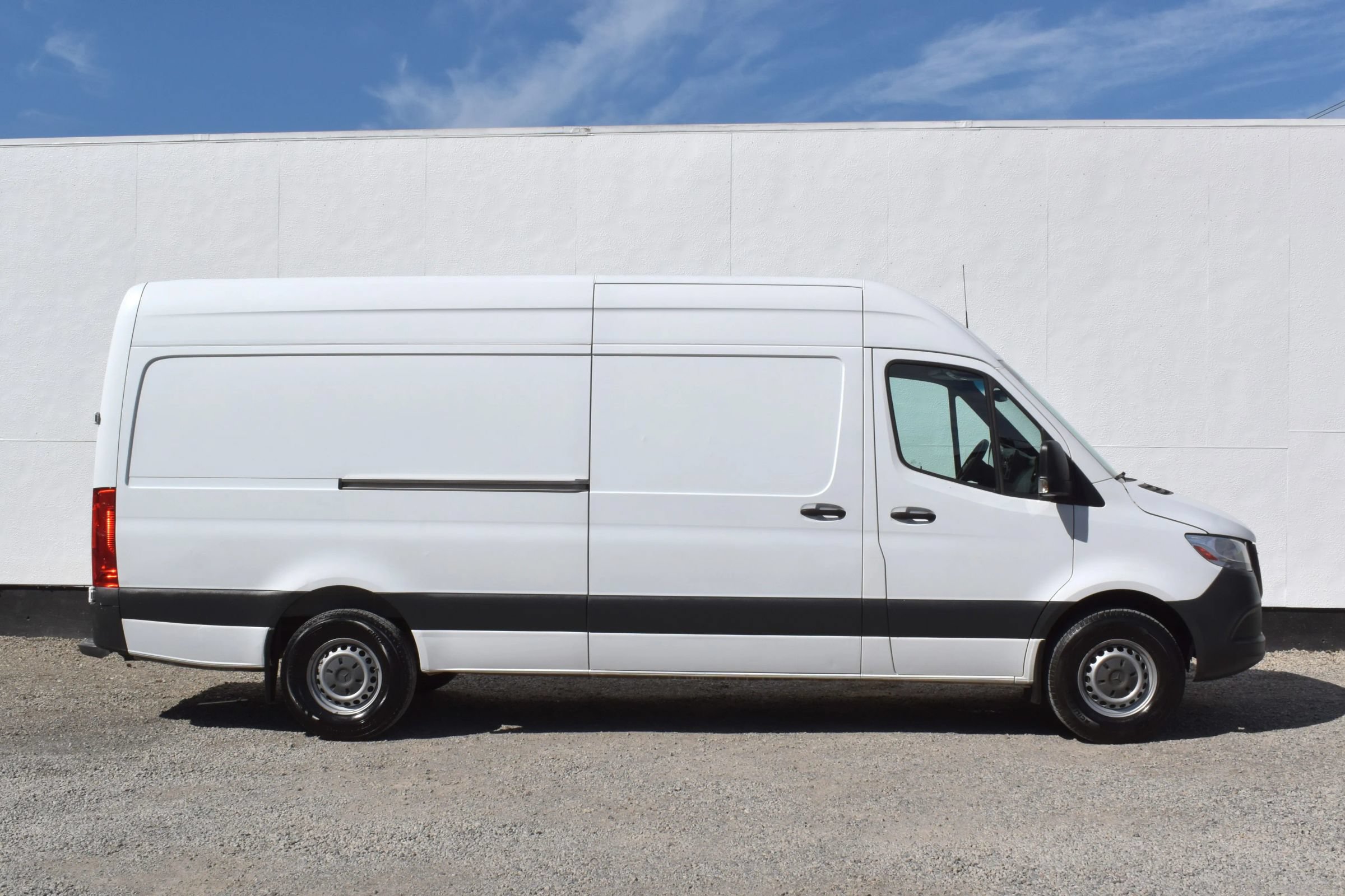 Used 2021 Mercedes-Benz Sprinter 2500 image 6