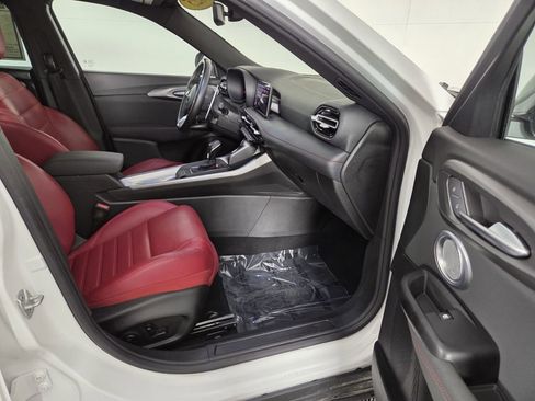 Certified 2025 Dodge Hornet R/T w/ R/T Plus Package image 30