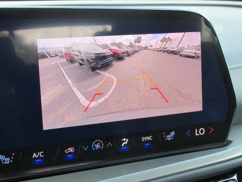 New 2026 Chevrolet Traverse LT FWD image 28