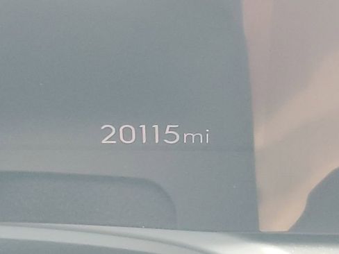 Used 2024 Buick Encore GX Avenir w/ Avenir Technology Package FWD image 20