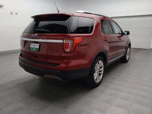 Used 2019 Ford Explorer XLT w/ Equipment Group 202A image 9