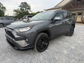 Used 2020 Toyota RAV4 XLE FWD video 1