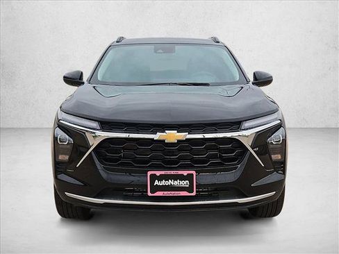 New 2026 Chevrolet Trax LT w/ LT Convenience Package FWD image 6