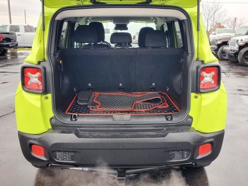 Used 2017 Jeep Renegade Altitude image 19