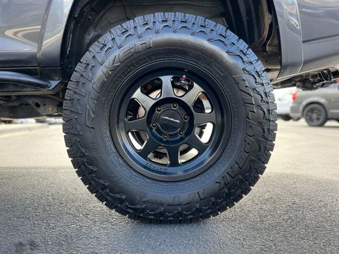 Used 2021 Toyota 4Runner TRD Off-Road Premium AWD/4WD image 33
