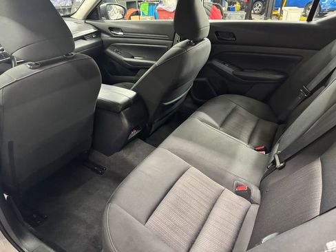 Used 2024 Nissan Altima 2.5 SV image 15