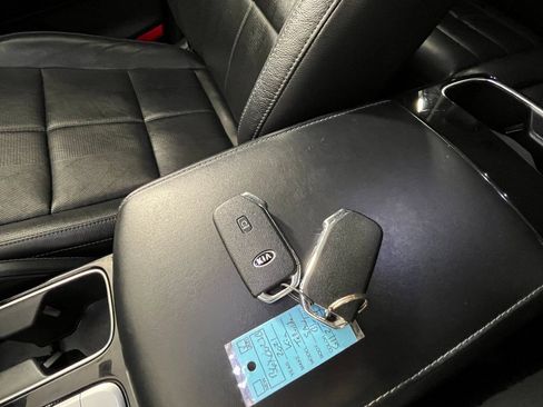 Used 2021 Kia Telluride EX image 28