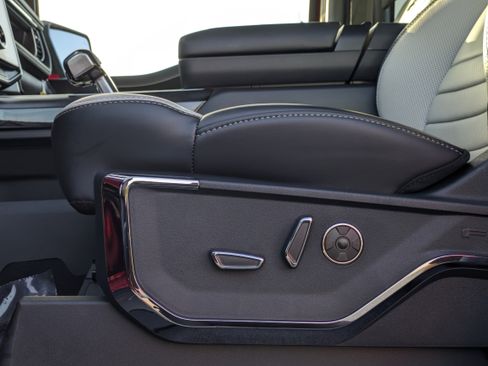 New 2025 Ford F150 Lightning Platinum image 24