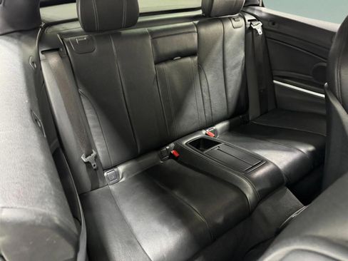 Used 2018 BMW 430i Convertible image 9