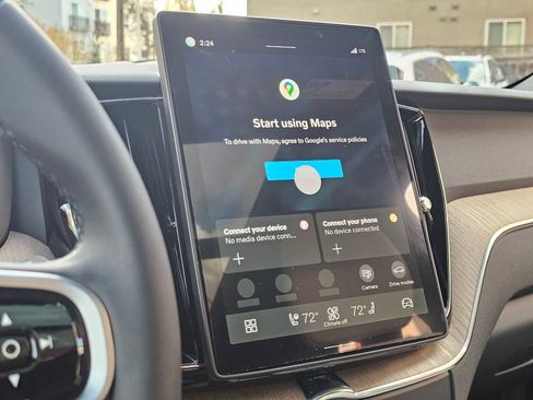 New 2026 Volvo XC60 B5 Plus w/ Protection Package Premier image 20