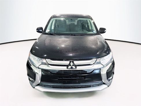 Used 2016 Mitsubishi Outlander SE image 5