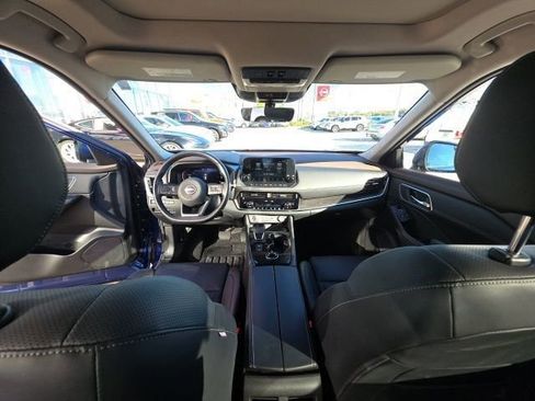 Used 2023 Nissan Rogue Platinum w/ Platinum Premium Package image 26