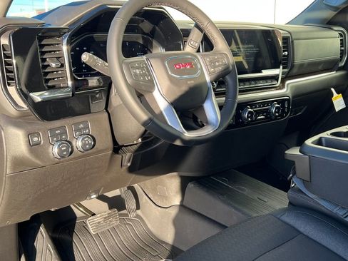 New 2025 GMC Sierra 1500 Elevation image 19