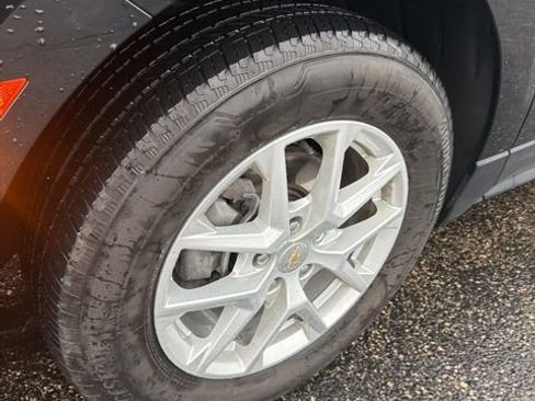 Used 2024 Chevrolet Equinox LS w/ LS Convenience Package image 21