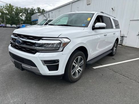 Used 2024 Ford Expedition Max Limited AWD/4WD image 4