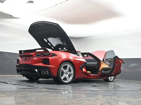 Used 2025 Chevrolet Corvette Stingray Preferred Cpe w/ 2LT RWD image 48