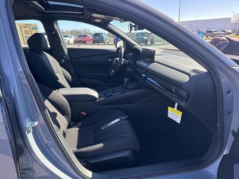 Used 2023 Honda Accord Sport image 37