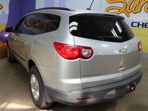 Used 2012 Chevrolet Traverse LS FWD image 6