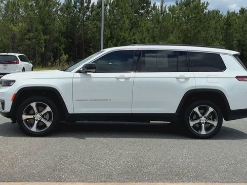 Used 2024 Jeep Grand Cherokee L Limited RWD image 5
