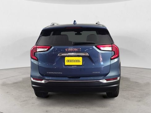 Certified 2024 GMC Terrain SLT AWD/4WD image 4