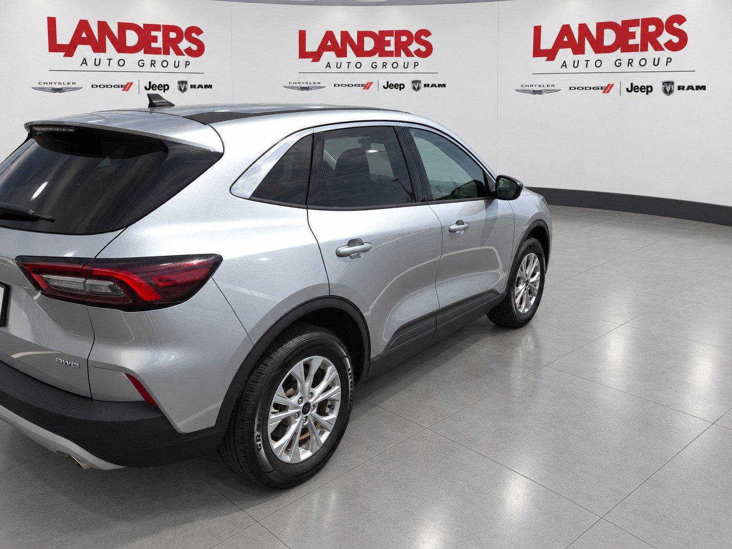 Certified 2024 Ford Escape Active AWD/4WD image 5