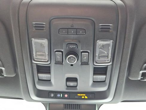 Used 2024 Chevrolet Tahoe Z71 w/ Luxury Package AWD/4WD image 23