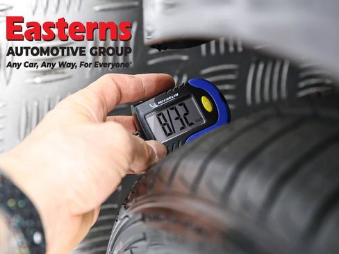 Used 2018 Tesla Model 3 Long Range image 22