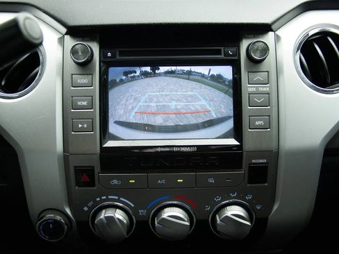 Used 2017 Toyota Tundra SR5 image 30