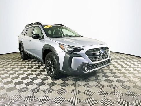 Certified 2025 Subaru Outback Onyx Edition image 2