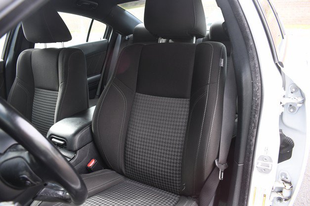 Used 2020 Dodge Charger SXT w/ Blacktop Package RWD image 17