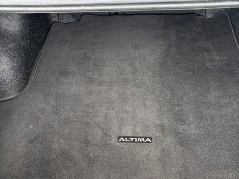 Used 2024 Nissan Altima 2.5 SV w/ SV Premium Package FWD image 19