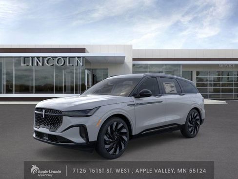 New 2026 Lincoln Nautilus Reserve image 1