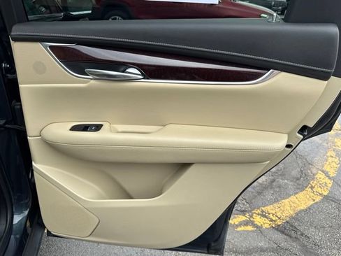 Used 2019 Cadillac XT5 Luxury AWD/4WD image 23