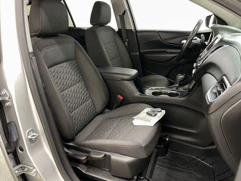 Used 2020 Chevrolet Equinox LT image 38