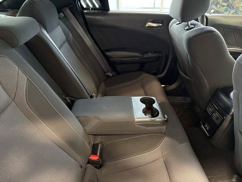 Used 2022 Dodge Charger SXT w/ Blacktop Package image 16