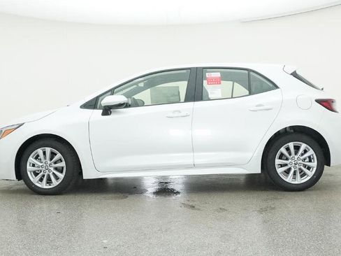 New 2025 Toyota Corolla SE image 80