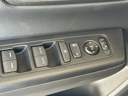 Used 2026 Honda CR-V Sport image 37