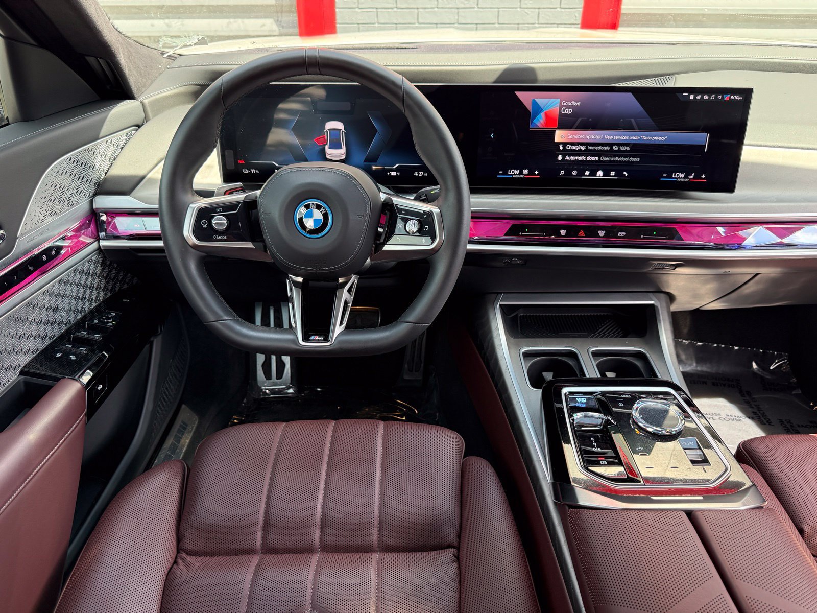 Used 2023 BMW i7 xDrive60 AWD/4WD image 36
