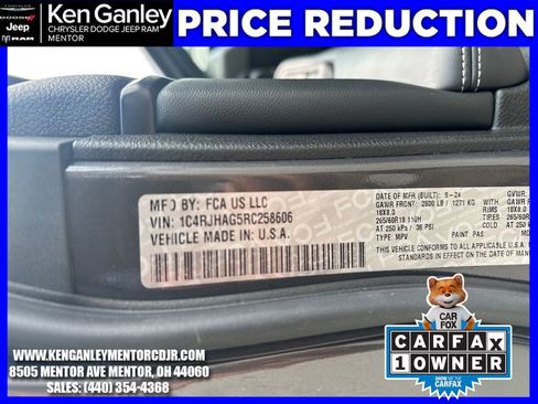 Used 2024 Jeep Grand Cherokee Altitude AWD/4WD image 28