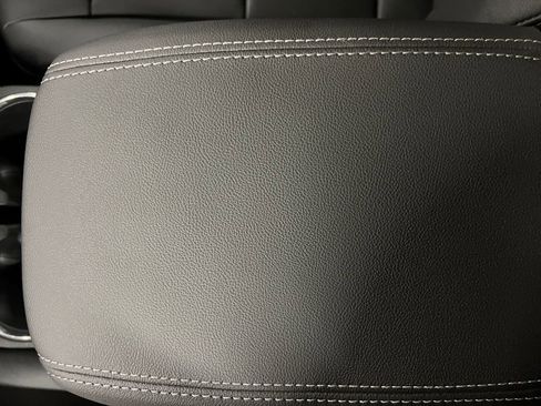 New 2026 GMC Canyon Elevation w/ Convenience Package image 26