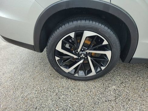 Used 2024 Mitsubishi Outlander SE FWD image 7