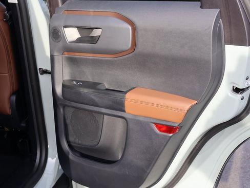 Used 2024 Ford Bronco Sport Outer Banks w/ Tech Package image 14