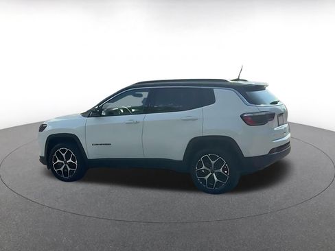 Used 2025 Jeep Compass Limited AWD/4WD image 11