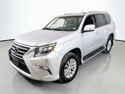 Used 2017 Lexus GX 460 460 image 3