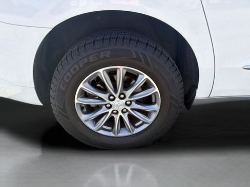 Used 2022 Buick Enclave Premium AWD/4WD image 34